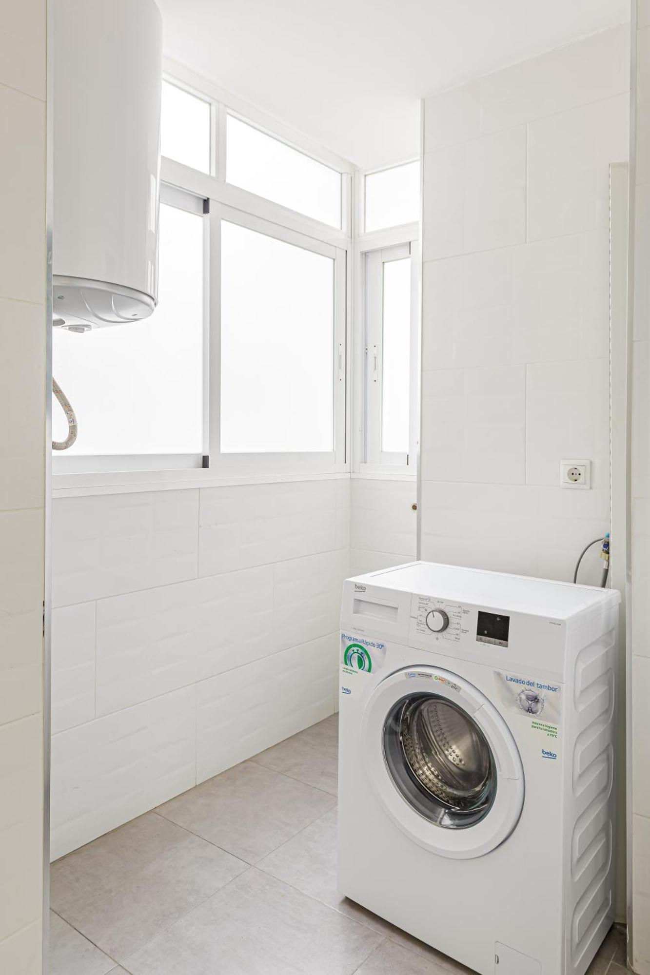 Piso Amplio Cerca Del Centro De Malaga Capital Apartment Bagian luar foto